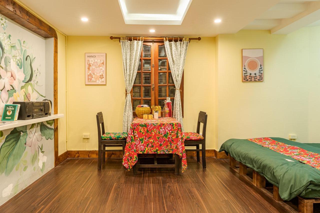 Hanoi Retro 80S Homestay Exteriör bild