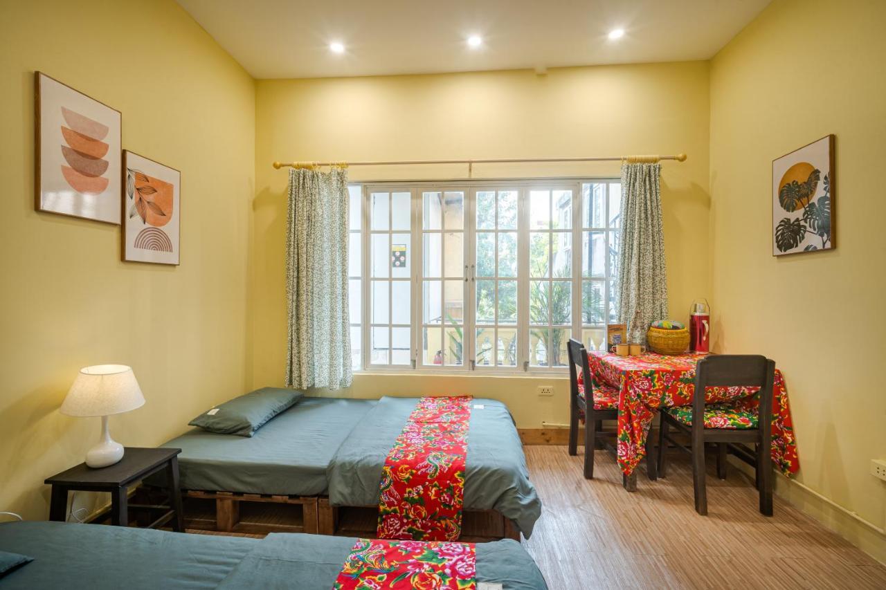 Hanoi Retro 80S Homestay Exteriör bild