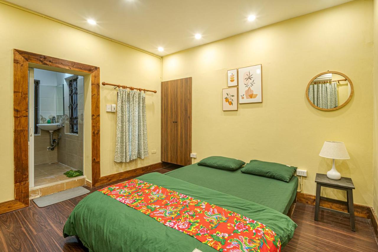 Hanoi Retro 80S Homestay Exteriör bild