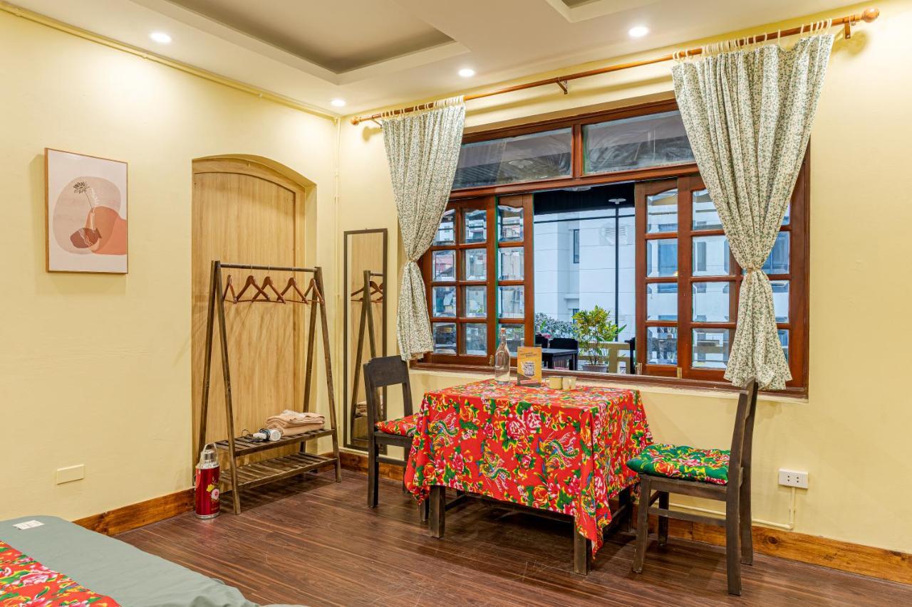 Hanoi Retro 80S Homestay Exteriör bild