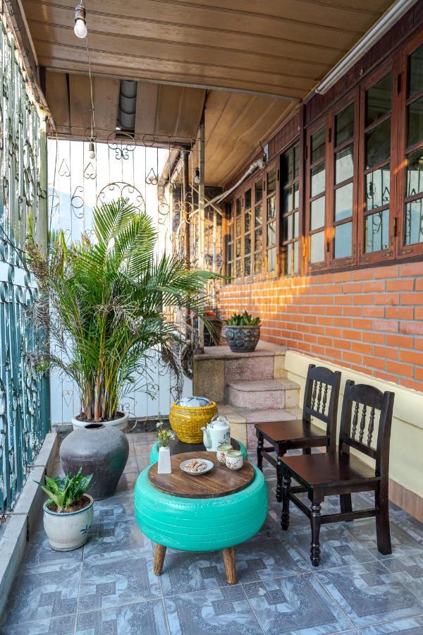 Hanoi Retro 80S Homestay Exteriör bild