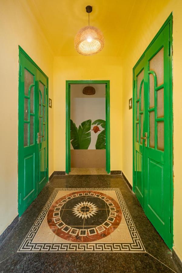 Hanoi Retro 80S Homestay Exteriör bild